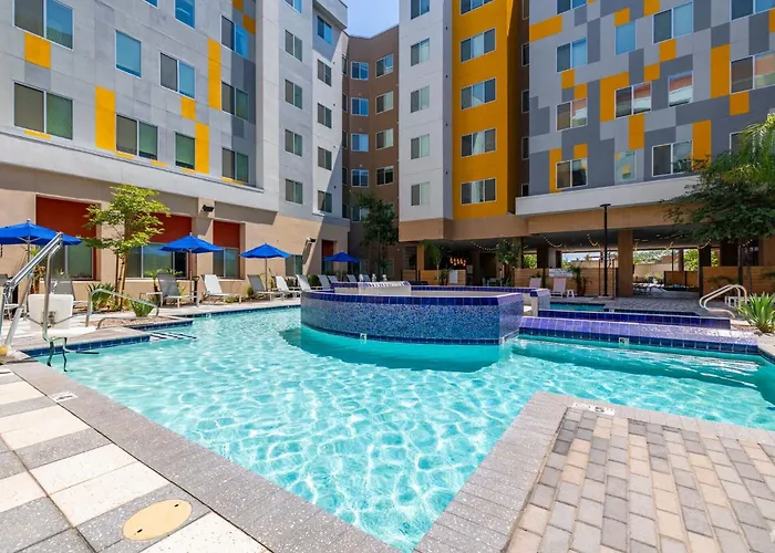 Boulevard Modern 1br Asu Pool Gym 06 Apartment